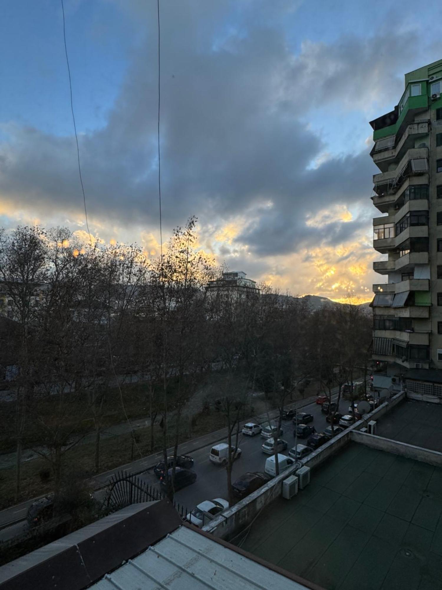 Lana Riverside Apartment تيرانا المظهر الخارجي الصورة